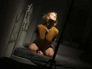 Bam-Bi - Live porn &amp; sex cam - 20671774