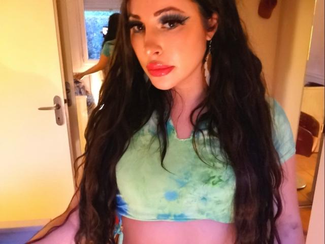 MissCha69 - Live sex cam - 20676342