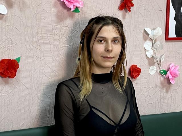 FibiToothed - Live porn &amp; sex cam - 20679170