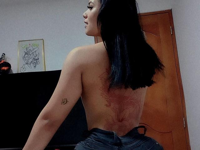 MelanyeLopez - сексуальная веб-камера в реальном времени - 20679994