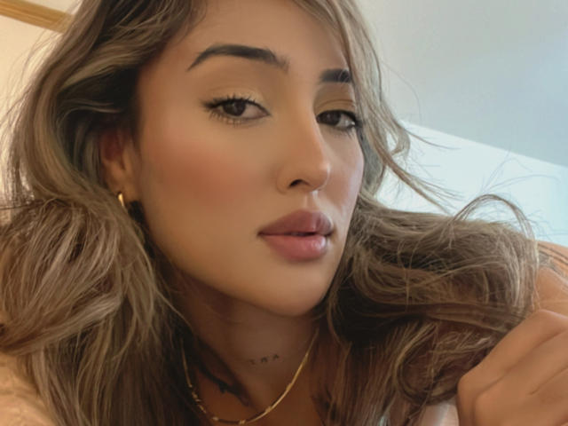 MaeCollins - Live porn &amp; sex cam - 20683794