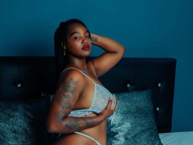 ChannaBrunette - Live porn &amp; sex cam - 20684414