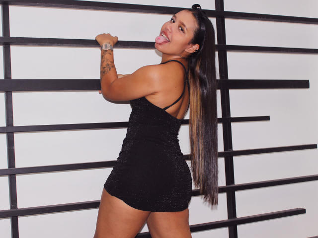 KimmyLopez - Live porn &amp; sex cam - 20692886