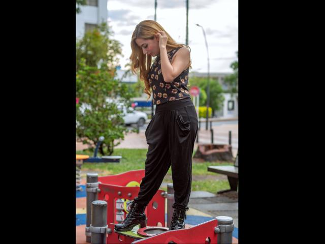 MissaYagamii - Élő pornó és szexkamera - 20701426