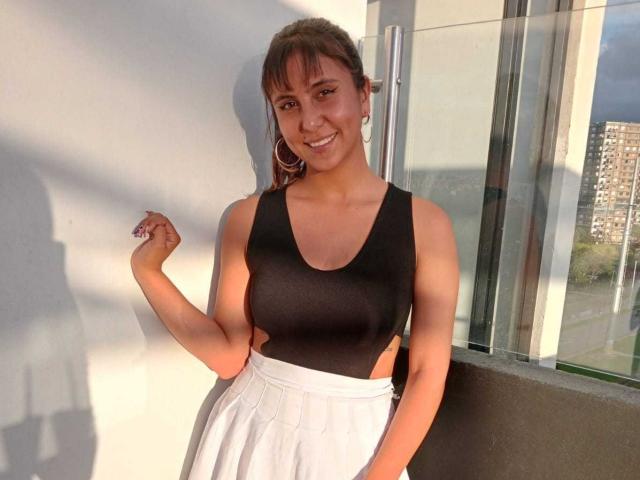 SarahXRouse - פורנו בשידור חי ומצלמת סקס - 20702310