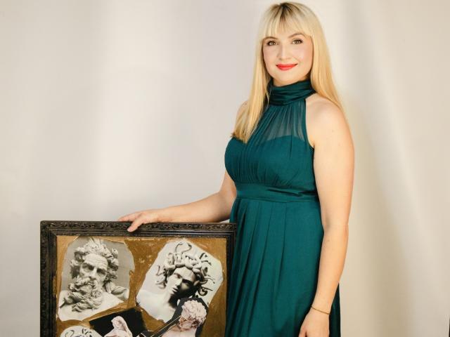 MilanaCraids - Live porn &amp; sex cam - 20702502