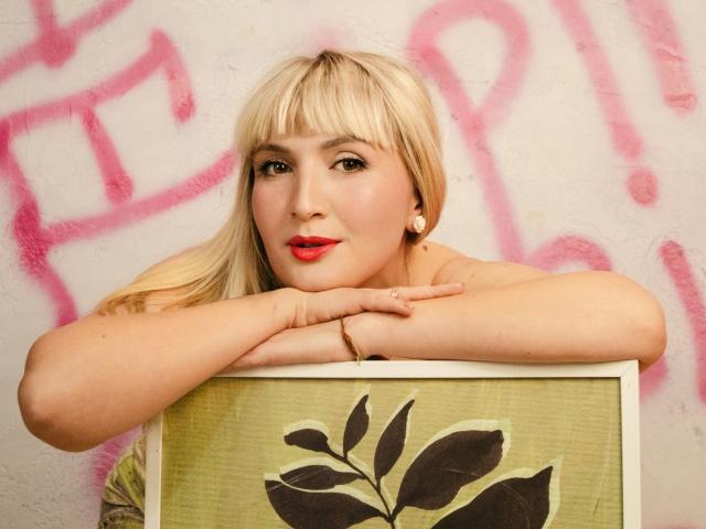 MilanaCraids - Porno na żywo i seks kamera - 20702550