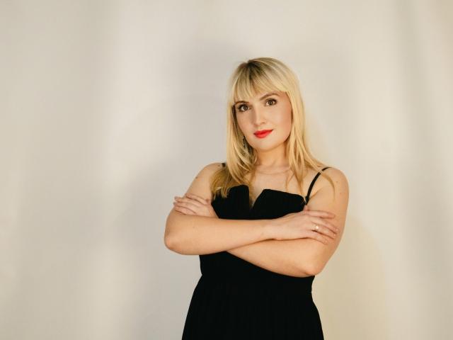 MilanaCraids - 라이브 포르노 &amp; 섹스 캠 - 20702674