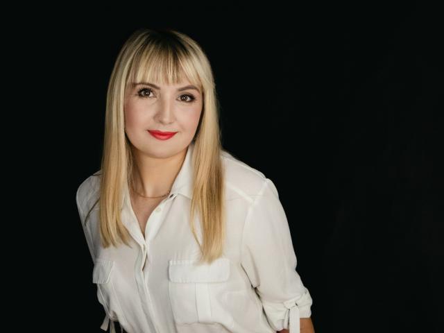 MilanaCraids - Live sex cam - 20702818