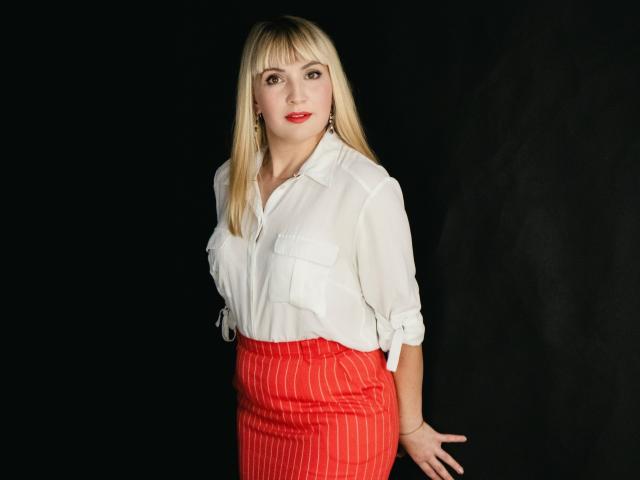 MilanaCraids - Live porn &amp; sex cam - 20702826