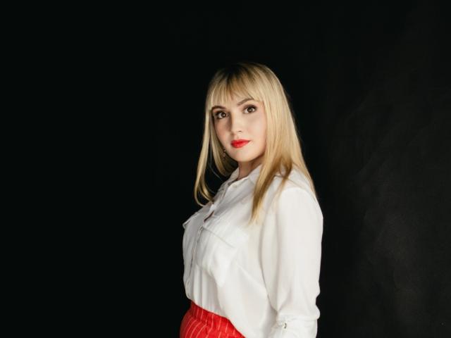 MilanaCraids - Live porn &amp; sex cam - 20702846