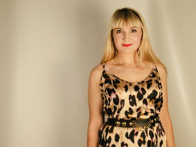 MilanaCraids - Live porn &amp; sex cam - 20702978