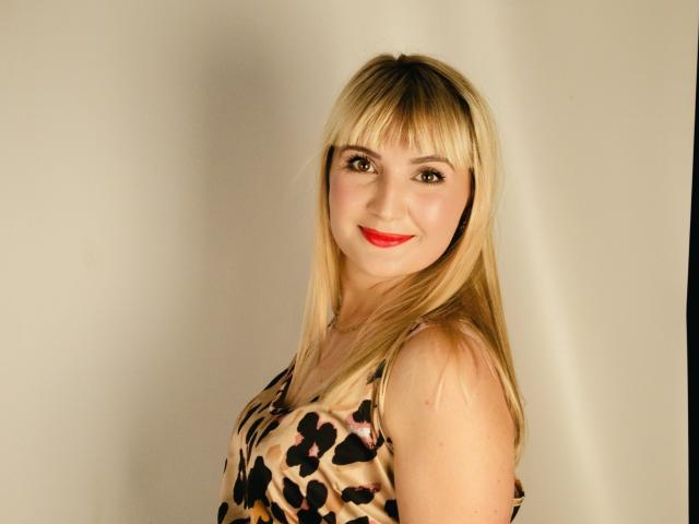 MilanaCraids - Live porn &amp; sex cam - 20702990