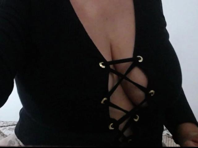 VictoriaKim - Live Sex Cam - 20705686