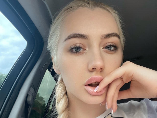 BonniBlondi - Live porn &amp; sex cam - 20709402