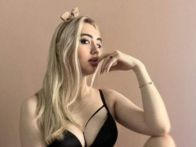 BonniBlondi - Live porn &amp; sex cam - 20709438