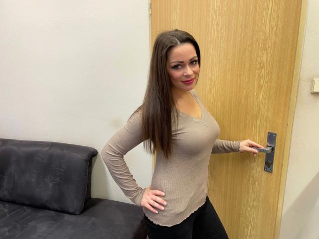 ChloeLovee-hot - Live porn &amp; sex cam - 20716298