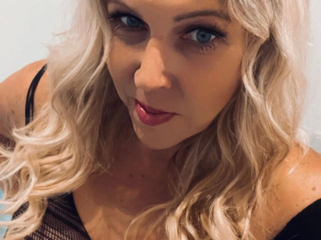 CurvyLola-hot - сексуальная веб-камера в реальном времени - 20717982