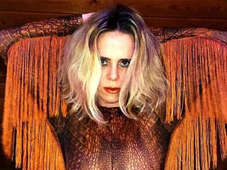 Lockenlicht-hot - Live porn &amp; sex cam - 20719914