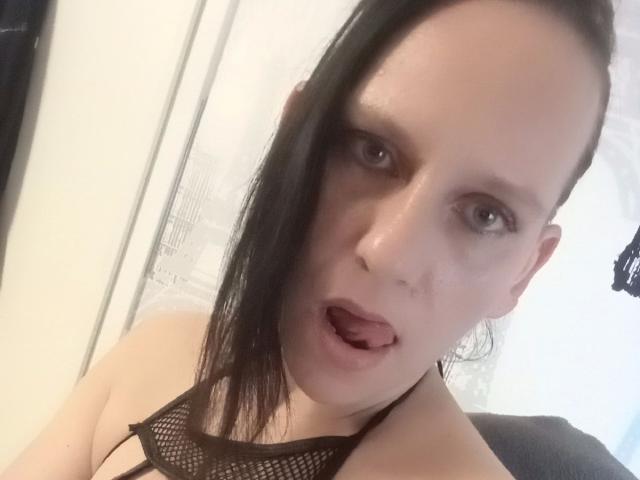 Sexyluder83-hot - сексуальная веб-камера в реальном времени - 20720426