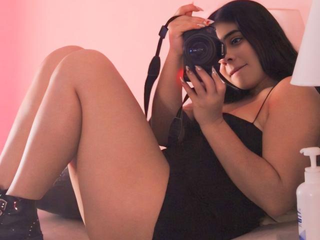 KataleyaForbes - Live porn &amp; sex cam - 20725142