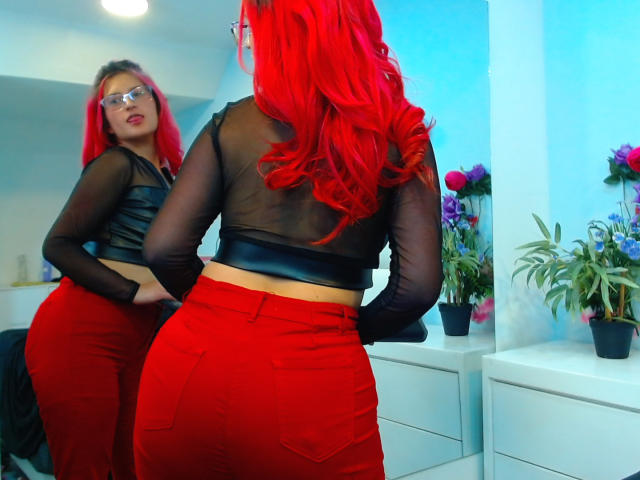 GwenRoux - Live porn &amp; sex cam - 20725254