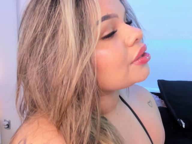 JulianaSousa - Live sex cam - 20727490