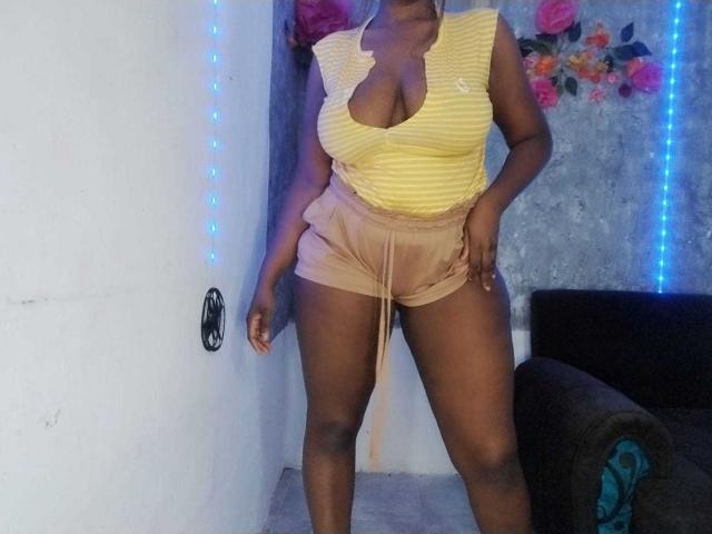 EmiraHot - ライブポルノ&amp;セックスカム - 20730446