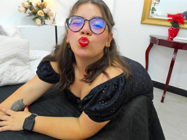 MeliiEvans - Live porn &amp; sex cam - 20731082