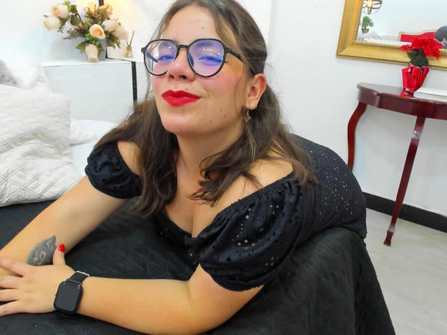 MeliiEvans - Live porn &amp; sex cam - 20731090