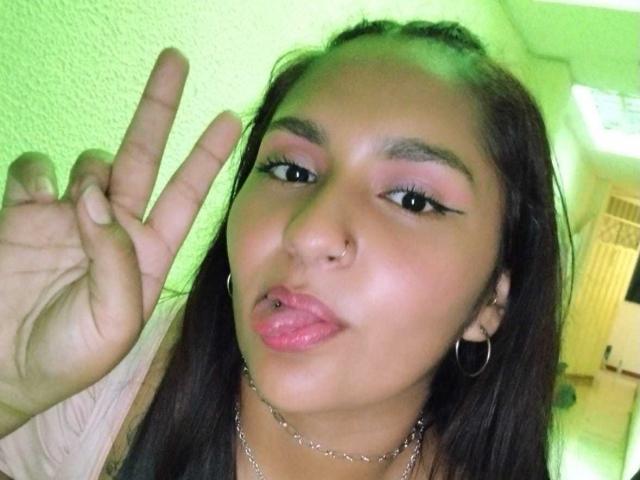 AlyLara - Live porn &amp; sex cam - 20731266