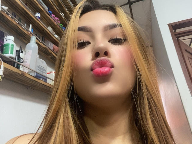 IsaWood - Live porn &amp; sex cam - 20732930