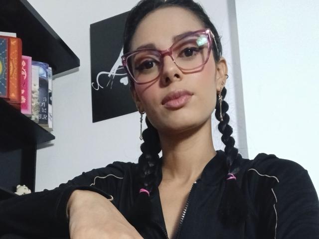 AnaisHilton - Live porn &amp; sex cam - 20739230