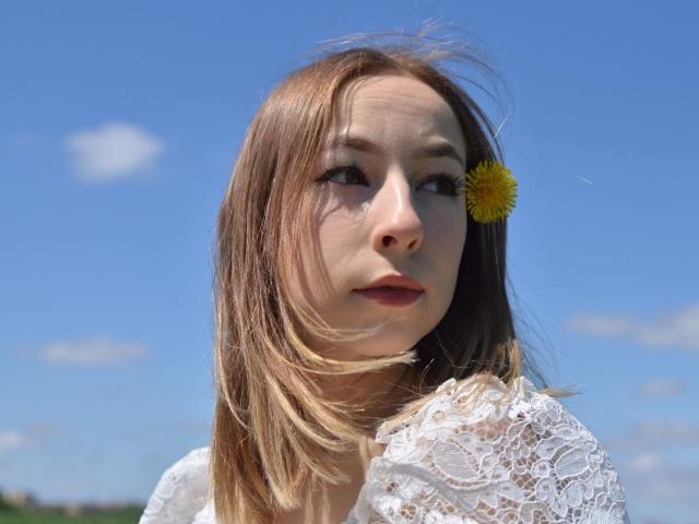 SoniaFugors - Live Sex Cam - 20741766