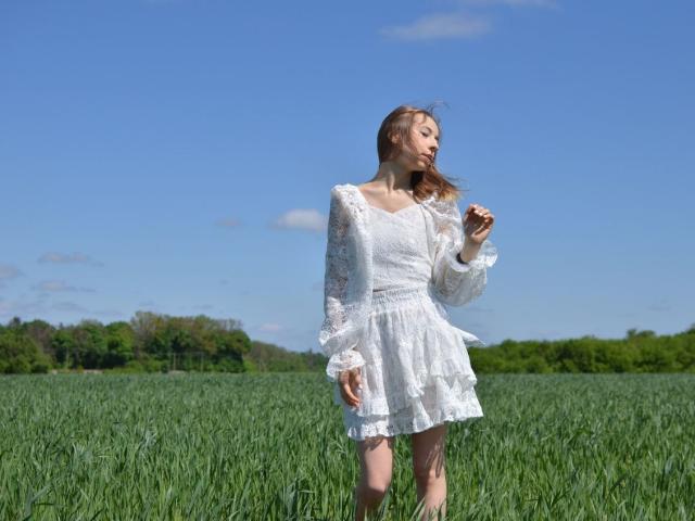 SoniaFugors - Live porn &amp; sex cam - 20741794