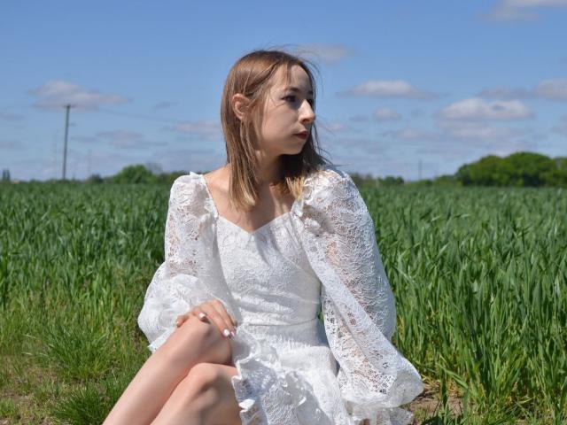 SoniaFugors - сексуальная веб-камера в реальном времени - 20741806
