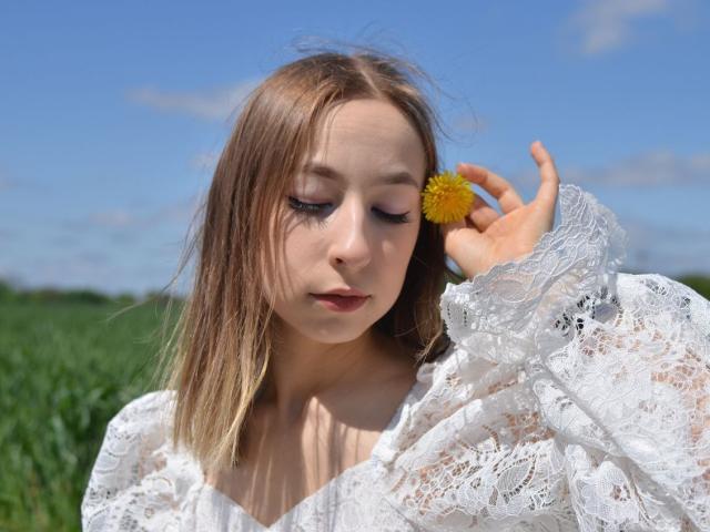 SoniaFugors - Live porn &amp; sex cam - 20741822