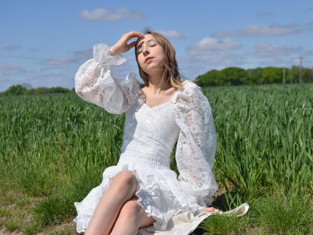 SoniaFugors - Live porn &amp; sex cam - 20741830