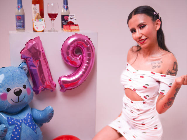 EvieGothel - Live sex cam - 20743714