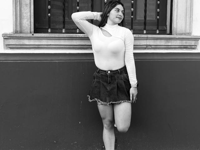 AtheneaRossi - Live porn &amp; sex cam - 20744514