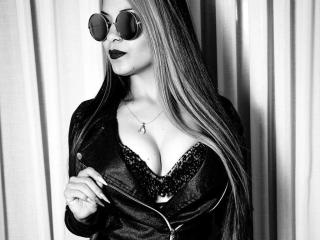 FuxiaVeneno-hot - Live porn &amp; sex cam - 20758082