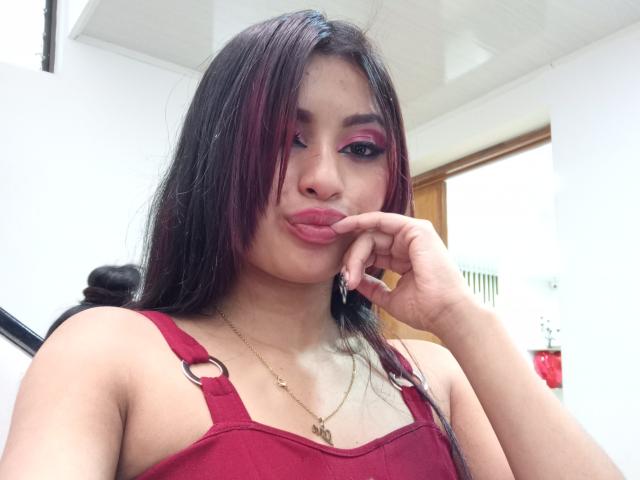 EmmaaRodriguez - 라이브 포르노 &amp; 섹스 캠 - 20764882