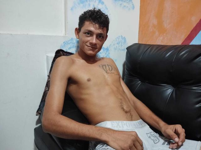 CoflaHot - Live porn &amp; sex cam - 20767646