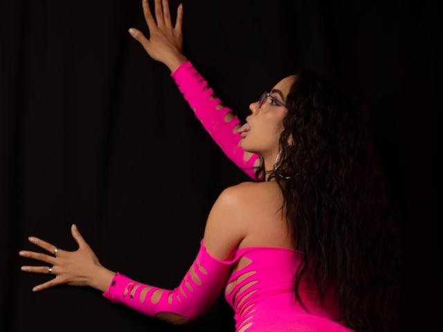 AndromedaZareth - Live porn &amp; sex cam - 20770294