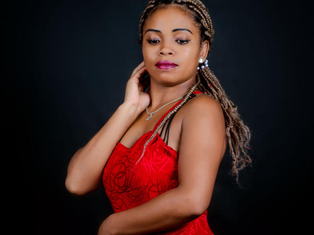 MeaBeatrice - Live porn &amp; sex cam - 20770562