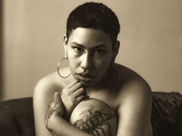 KaraDavis - Camera khiêu dâm &amp; quyến rũ trực tiếp - 20774430