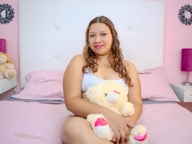 EllaMartini - Live porn &amp; sex cam - 20779626