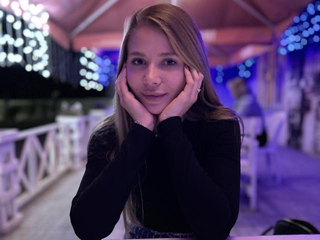 TrissyKarrie - Live porn &amp; sex cam - 20780398