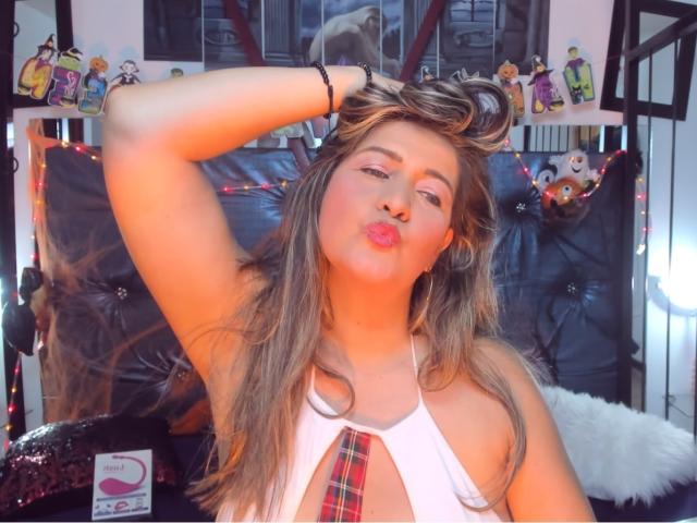 JessaOrtiz - Live sex cam - 20789670