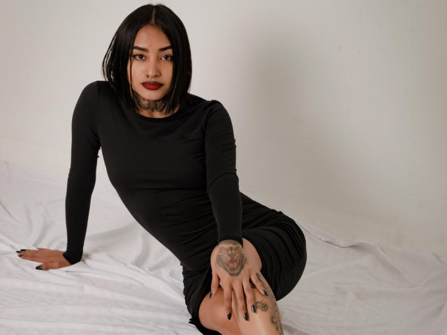 HarrietWhite - Live Sex Cam - 20790194